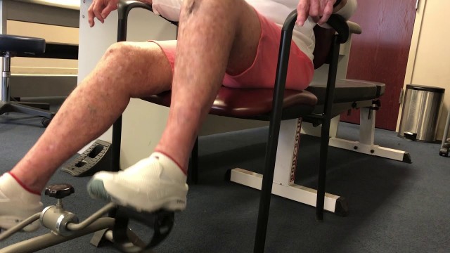 'Week 4 - First Day Of Physical Therapy After A Total Knee Replacement #ClinicCAM'