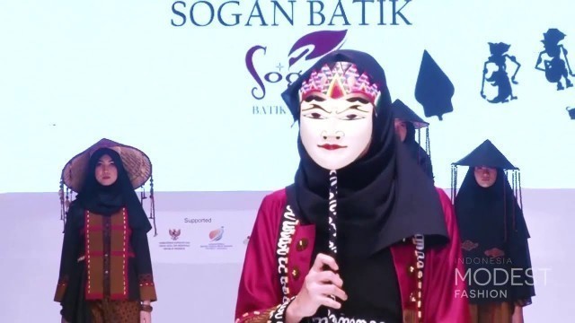 'Exclusive From Sogan Batik in Indonesia Modest Fashion Week 2017'