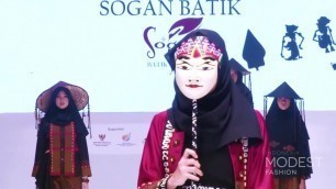 'Exclusive From Sogan Batik in Indonesia Modest Fashion Week 2017'