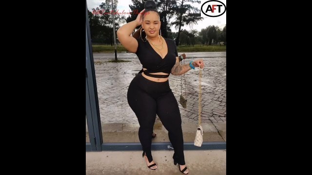 'Eldine Lewis // Plus Size Busty Curvy Fashion & Instagram Model // Brief Biography'