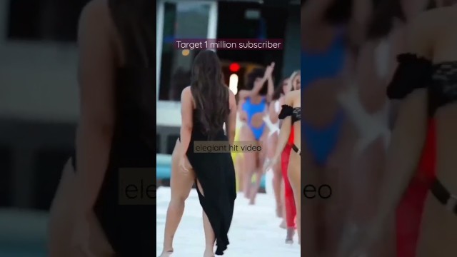 'busty curvy model | fashion show #busty #nipslip #elegianhitvideo'