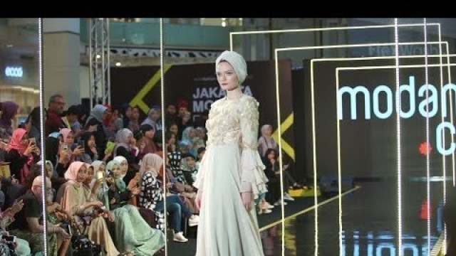 'Jakarta Modest Fashion Week // Runway'