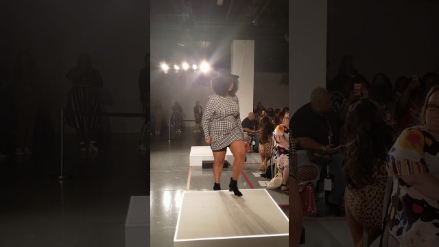 'Target Plus Size Fall Fashion Show1 at Curvycon(3)'