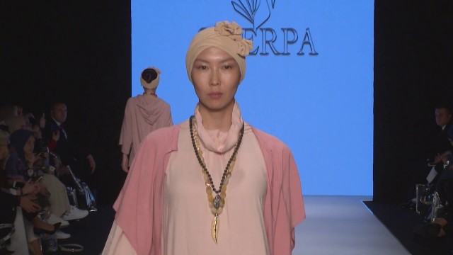 'Modanisa İstanbul Modest Fashion Week 2019 // Sherpa\'s Runway'