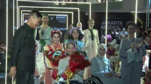 'Jakarta Modest Fashion Week - Dream and Design for Disabilities Runway'