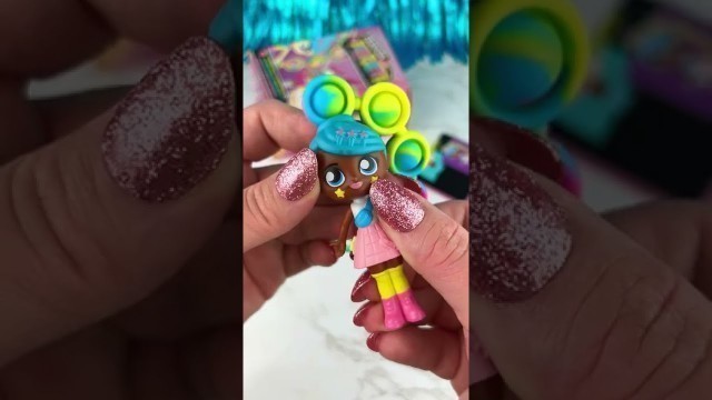 'Fashion Fidgets Dolls Opening Satisfying Video ASMR! #fidgets #asmr'