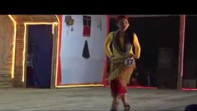 'HOT FASHION SHOW TO  A  TIBETAN SONG'