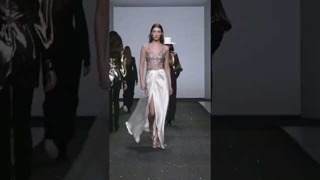 'Stunning Bella on runway #bellahadid #supermodel'