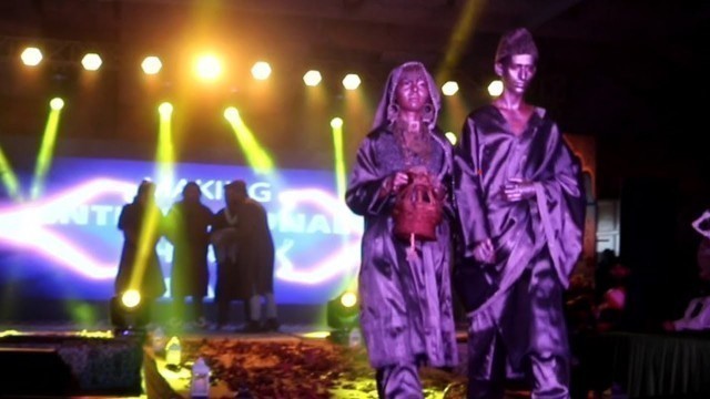 'Fashion Show On Pheran Day Organised At Srinagar'