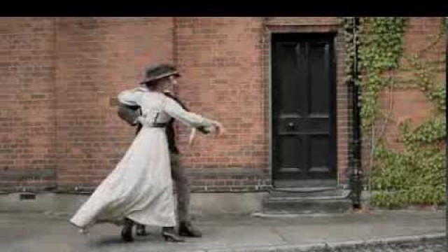 '100 years of fashion in 120 seconds'