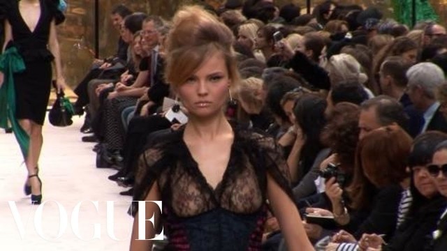 'Fashion Show - Louis Vuitton: Fall 2009 Ready-to-Wear'