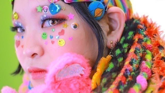 'Japanese Girl Cute Makeup! DECORA girl does a Candy Girl inspired American fashion style'