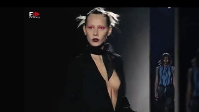 'Vintage in Pills LAWRENCE STEELE Spring 2000 - Fashion Channel'