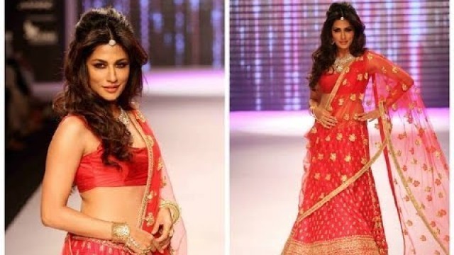 'Chitrangada Singh in Red Sari at IIJW Fashion Week'