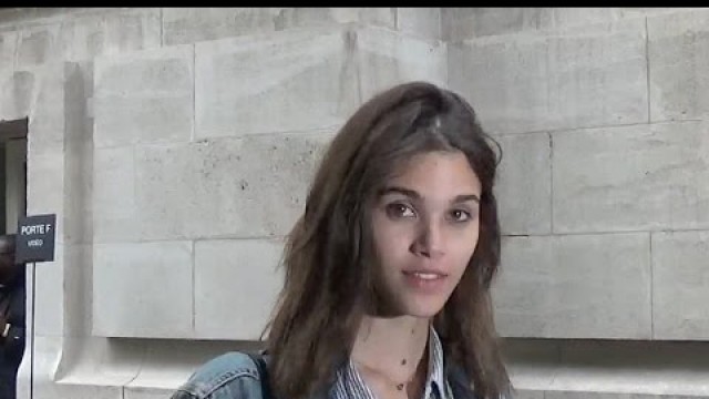 'Top model Pauline HOARAU @ Paris 3 may 2017 / may Chanel Fashion show'