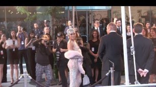 '(New) Rihanna arriving to the CFDA Awards with Her Crew 06-02-14'