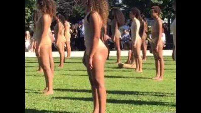 'Kanye West\'s Yeezy Season 4 Show Highlights'