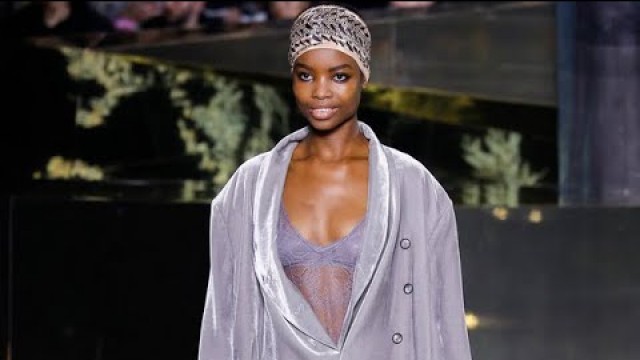 'H&M STUDIO Fall 2016 Paris - Fashion Channel'