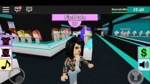 'Playing Fashion Frenzy on (Roblox)'