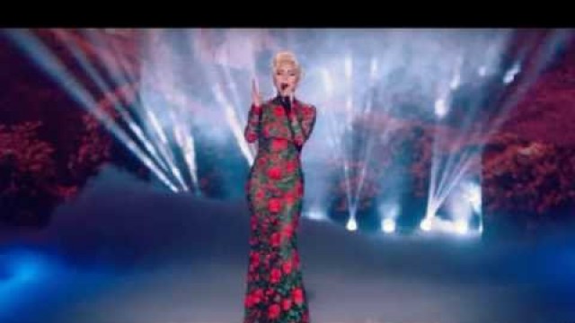 'Lady Gaga - Million Reasons (Live From The Victoria\'s Secret Fashion Show 2016 In Paris)'