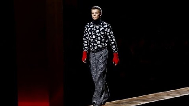 'Dior Homme | Fall Winter 2016/2017 Full Fashion Show | Exclusive'