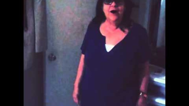 'Cuban Mom takes control of the Fashion Show'