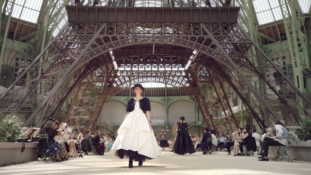 'Fall-Winter 2017/18 Haute Couture Show – CHANEL Shows'