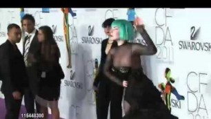 'Lady GAGA \'CFDA Fashion Awards\' 2011 HD'