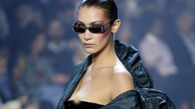 'Model BELLA HADID suffers a nip slip on the runway in Paris Haute Couture Fashion Week: Pics'