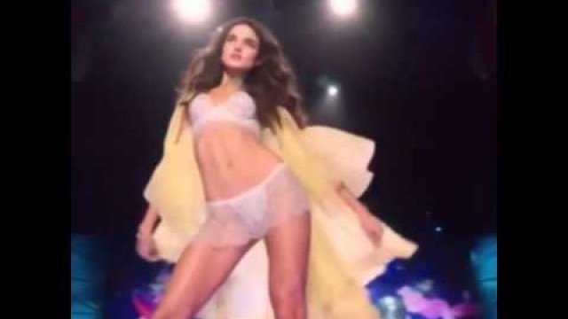 'blanca padilla victoria\'s secret 2014 fashion show'