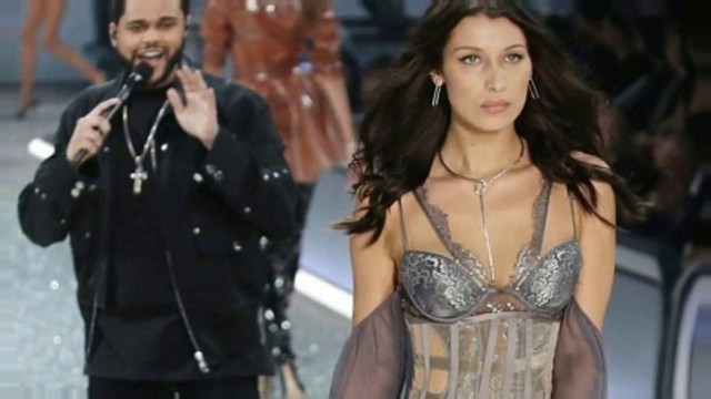 'BELLA HADID Walks Her First Victoria\'s Secret Fashion Show ★ 2016'