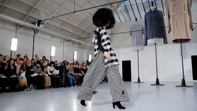 'ANREALAGE | Fall Winter 2019/2020 Full Fashion Show | Exclusive'