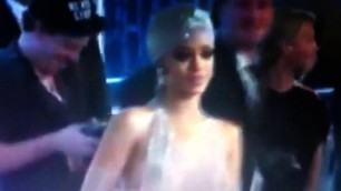 'Rihanna\'s Stylist Talks Her \'So Naked\' Dress at CFDA Awards!'