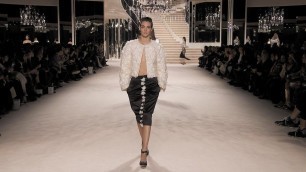 'Métiers d’Art 2019/20 Show – CHANEL Shows'