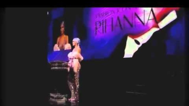 'Live Video of Rihanna almost naked at CFDA Fashion Awards 2014'