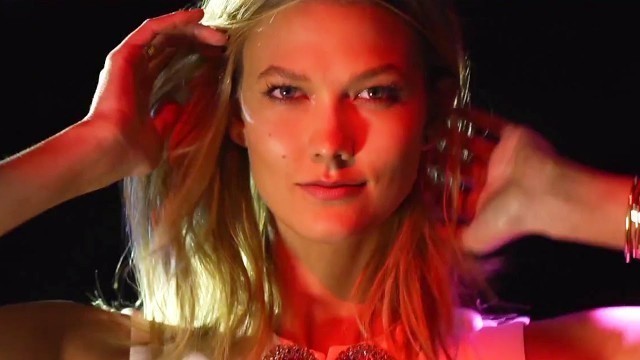 'Victoria\'s Secret Models \"Shake It Off\" in New Fashion Show Promo!'