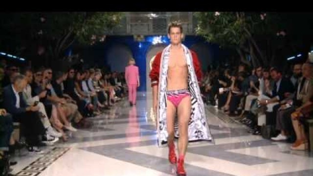 'Versace Men\'s Spring/Summer 2012 | Fashion Show'