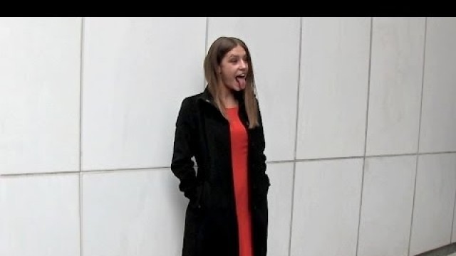 'EXCLUSIVE - Adele Exarchopoulos at BOSS Fashion Show in New York'