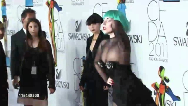 'Lady GaGa Walking the Red Carpet on CFDA Fashion Awards[2011]'