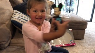 'Maddux Plays with Minnie Mouse Pet Fashion Show Toys from Disney'