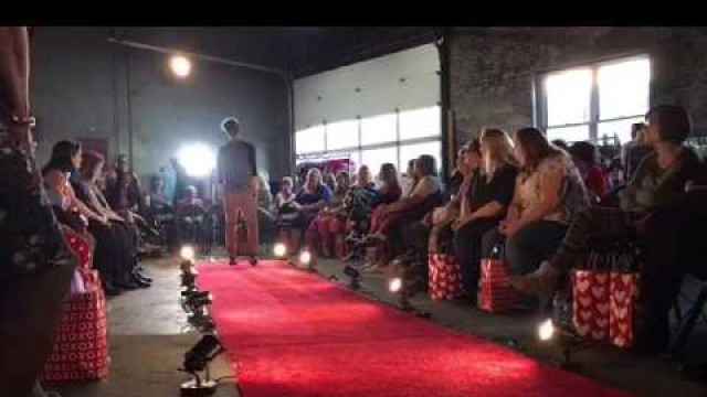 'Crushing on the Fox LuLaRoe Fashion Show'