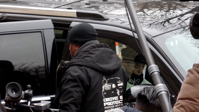 'G-Dragon 지드래곤 arriving at Chanel Fashion Show in Paris 24/01/2017'