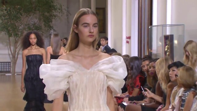 'Oscar de La Renta | Spring Summer 2017 Full Fashion Show | Exclusive'