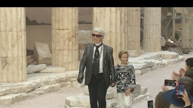 'Chanel Cruise Show 2017/18 The Modernity of Antiquity'