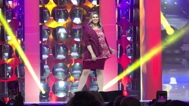 'LuLaRoe Vision 2017 Fashion Show'
