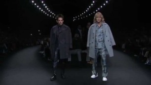 'Zoolander 2: Ben Stiller & Owen Wilson Show Up to the Valentino Fashion Show | ScreenSlam'