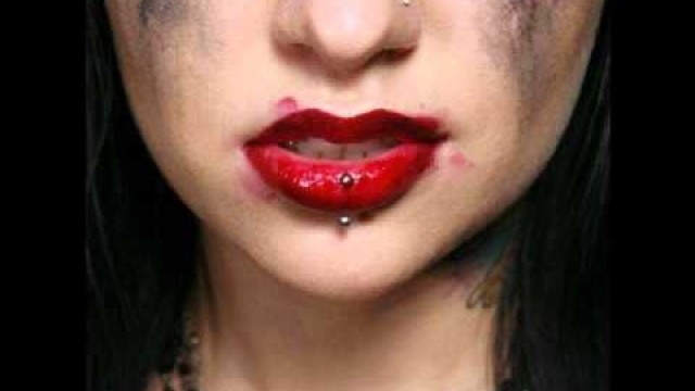 'Escape The Fate - Friends And Alibis'