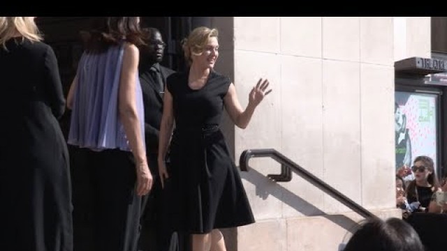 'Kate Winslet at  Giorgio Armani  Fashion Show'