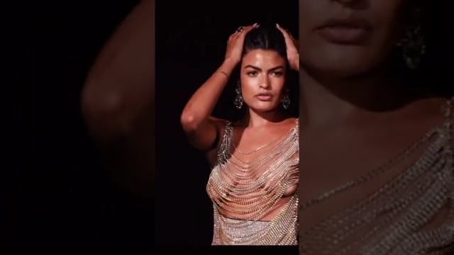 'Vertical Full Screen View - 4K - 60fps HD Fashion Show | See Through Fashion | Mobile Potrait View'