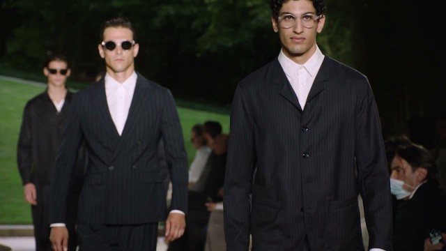 'Giorgio Armani spring summer 2022 men\'s fashion show'